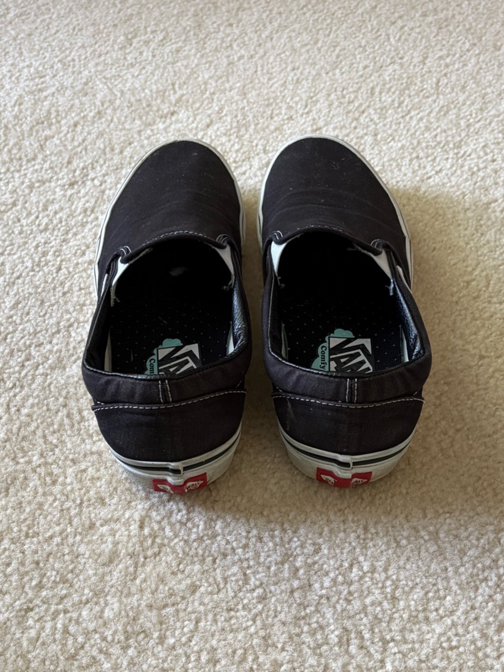 Vans Women’s ComfyCush Slip-On Sneakers. Size 9. - Picture 3 of 9